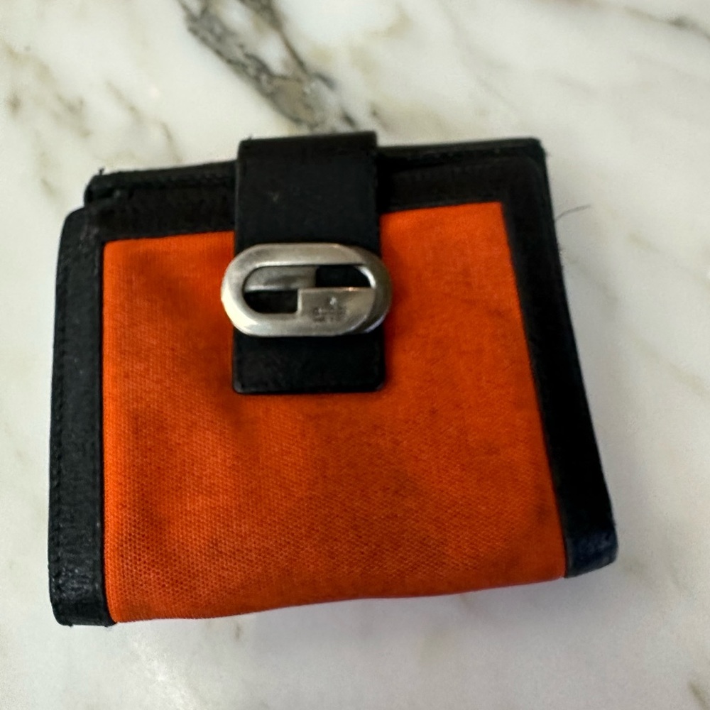 GUCCI - interlocking G Logo black and orange small wallet - Picture 2 of 15